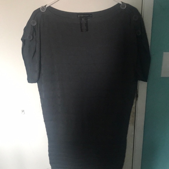 Shirt - Picture 1 of 4